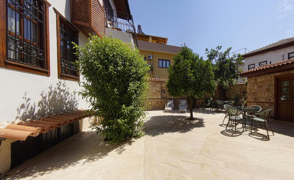 Minyon Hotel Анталия Екстериор снимка