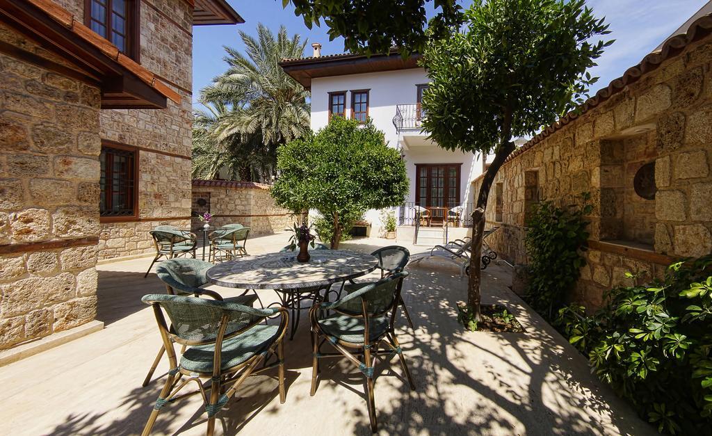 Minyon Hotel Анталия Екстериор снимка