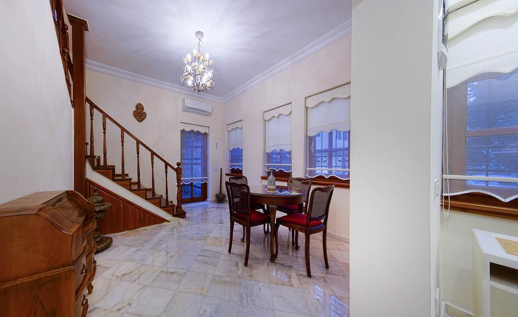 Minyon Hotel Анталия Екстериор снимка