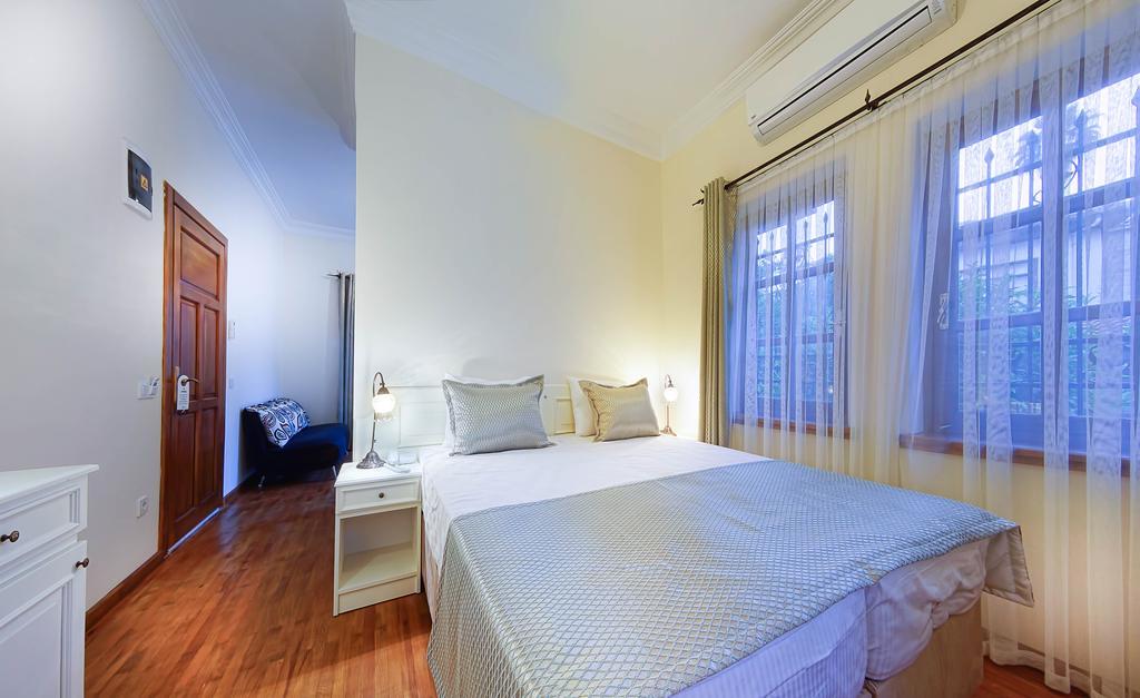 Minyon Hotel Анталия Екстериор снимка