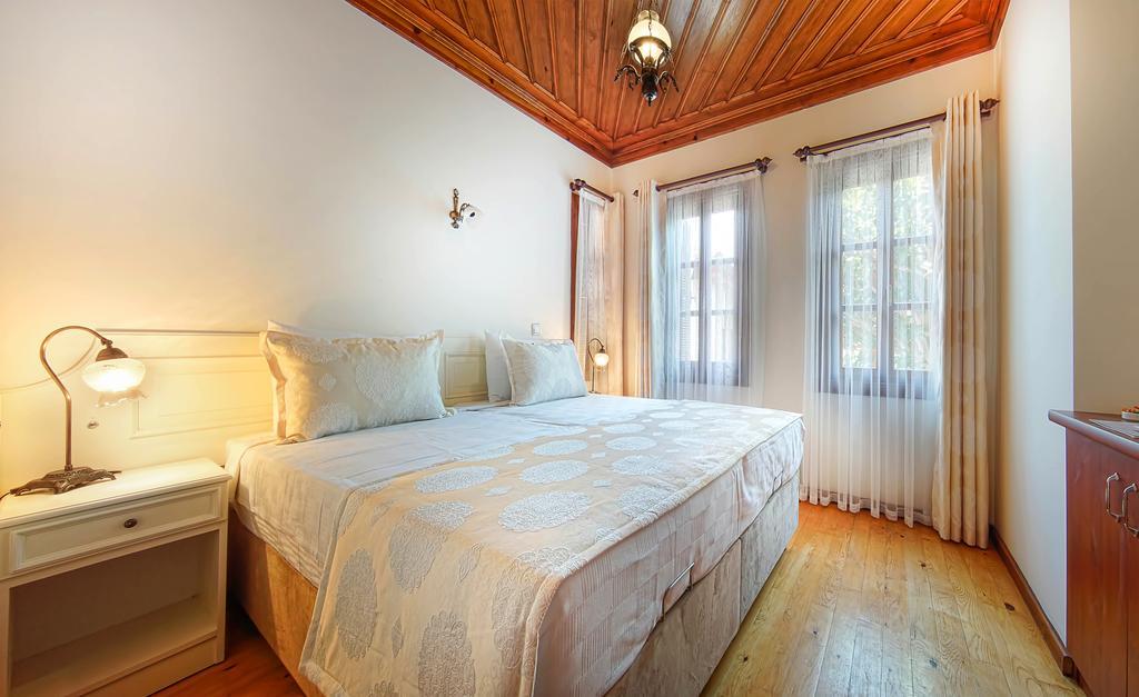 Minyon Hotel Анталия Екстериор снимка