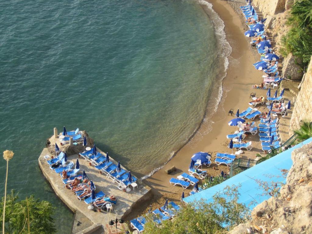Minyon Hotel Анталия Екстериор снимка