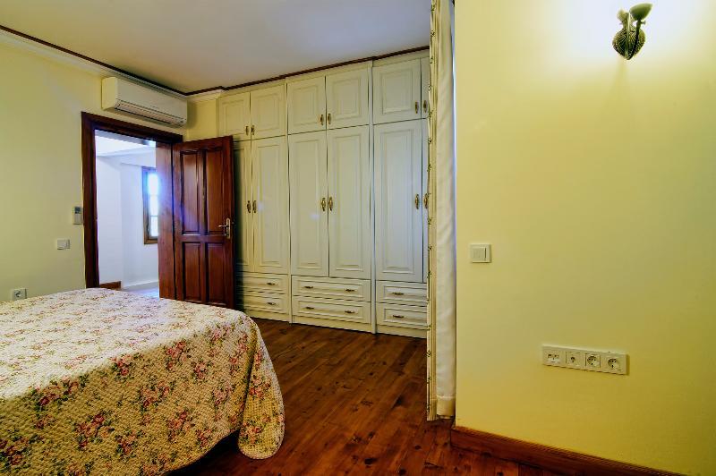 Minyon Hotel Анталия Екстериор снимка