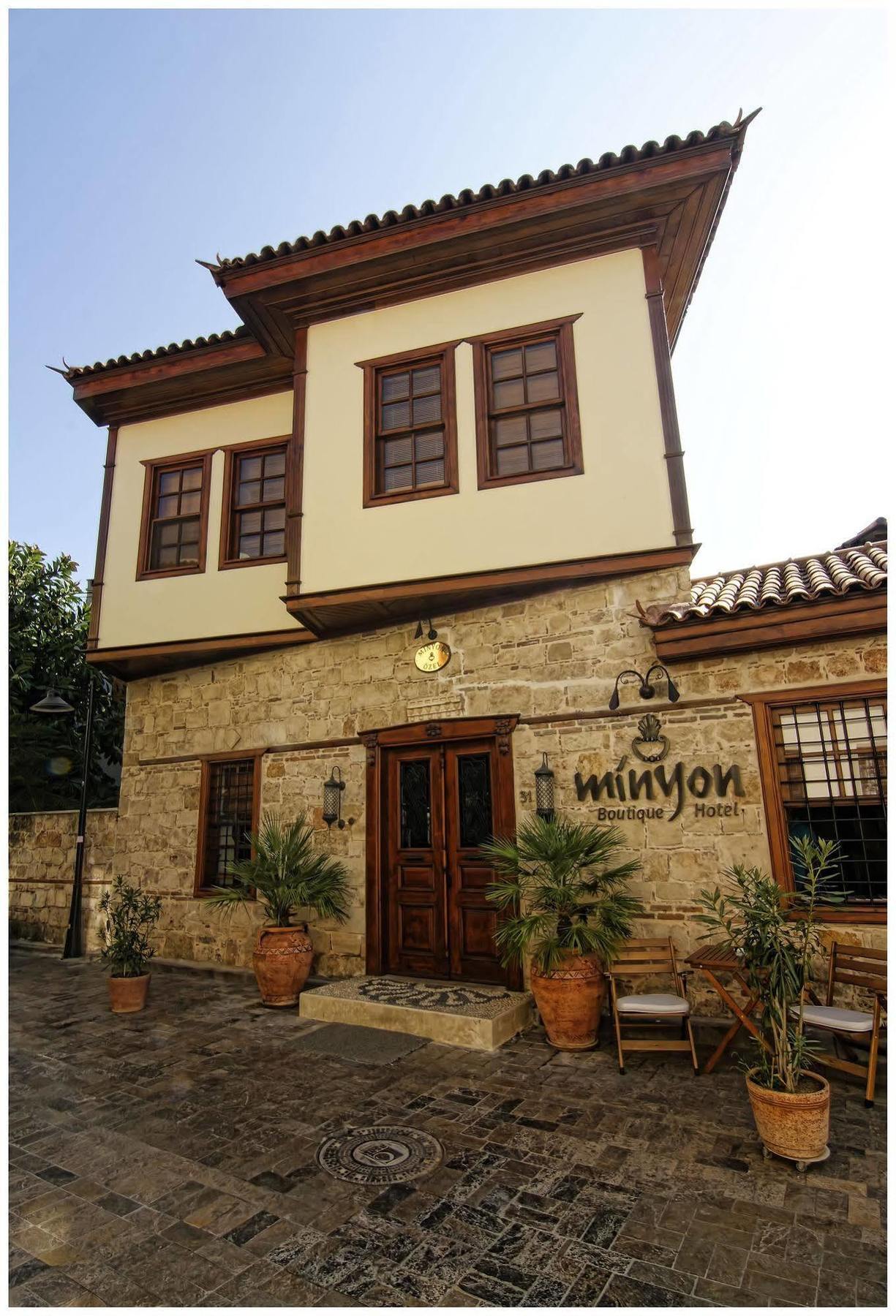 Minyon Hotel Анталия Екстериор снимка